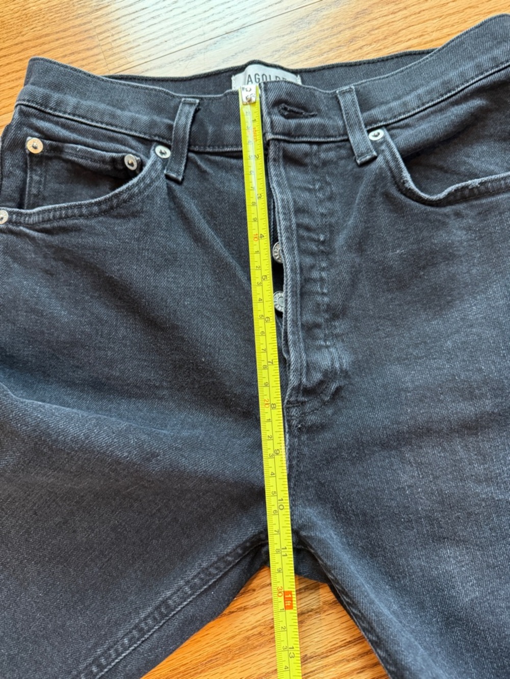 Agolde Riley High Rise Straight Crop (Stretch)
IN PANORAMIC Color Sz 27 - Picture 11 of 14